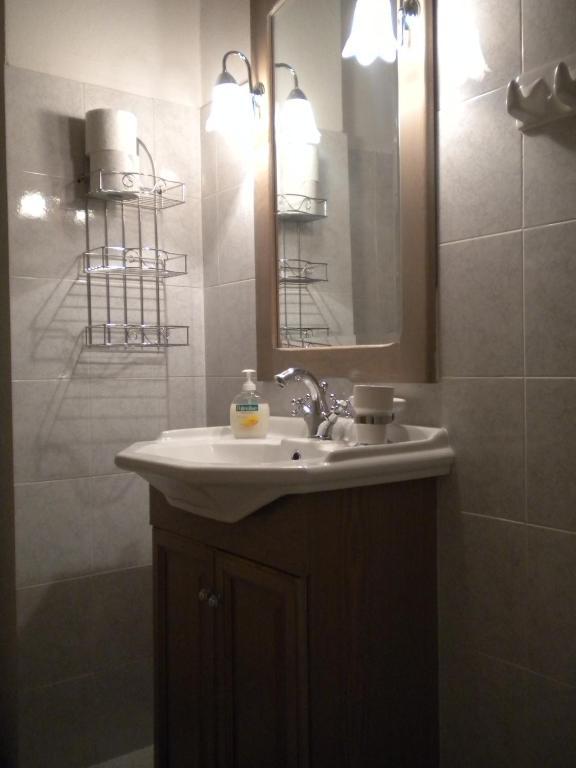 Agrampeli Apartment Mega Chorio Room photo