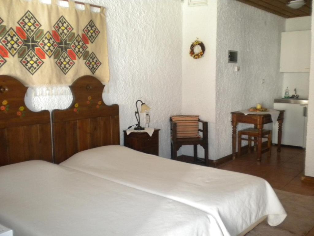 Agrampeli Apartment Mega Chorio Room photo